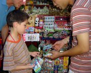 Beijing Silk Market Kids Bargaining