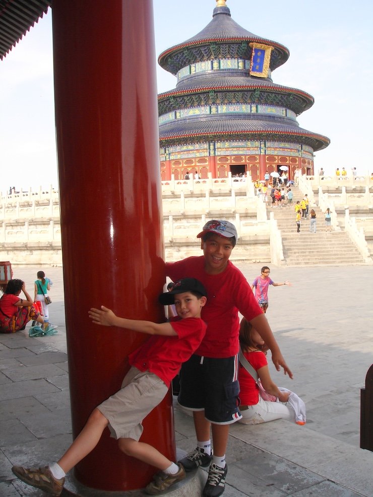 Kids at Temple of Heaven