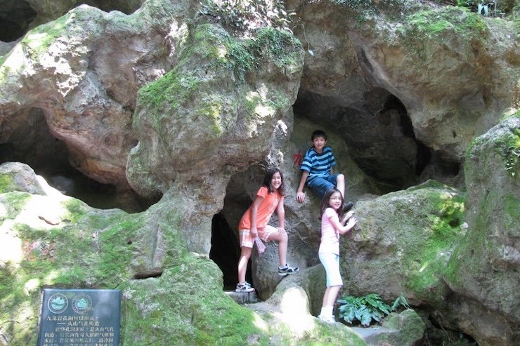 China with Kids: XiQiao Mountain