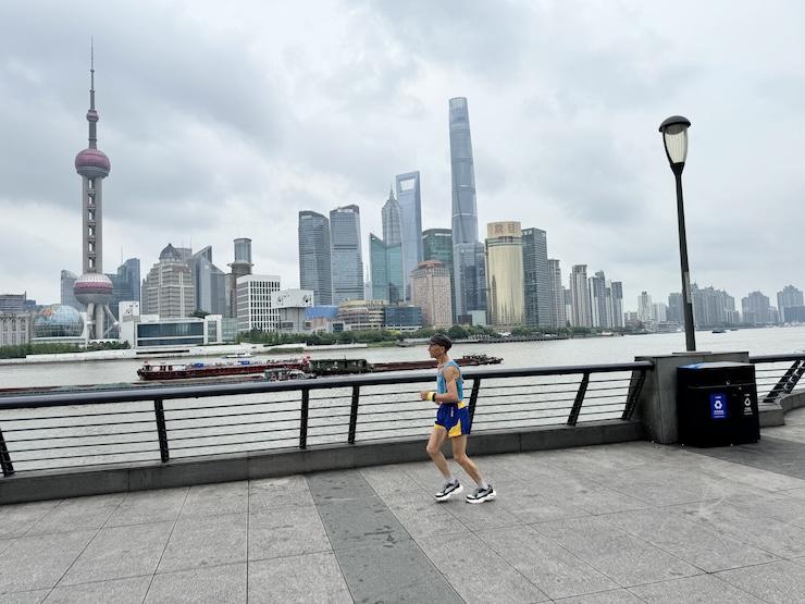 Early morning jogging at the Bund Shanghai