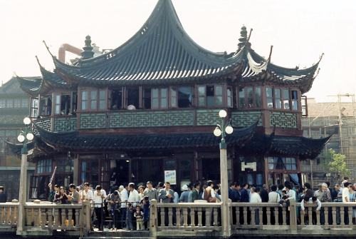 Old Shanghai in pictures - Shanghai in the 80's